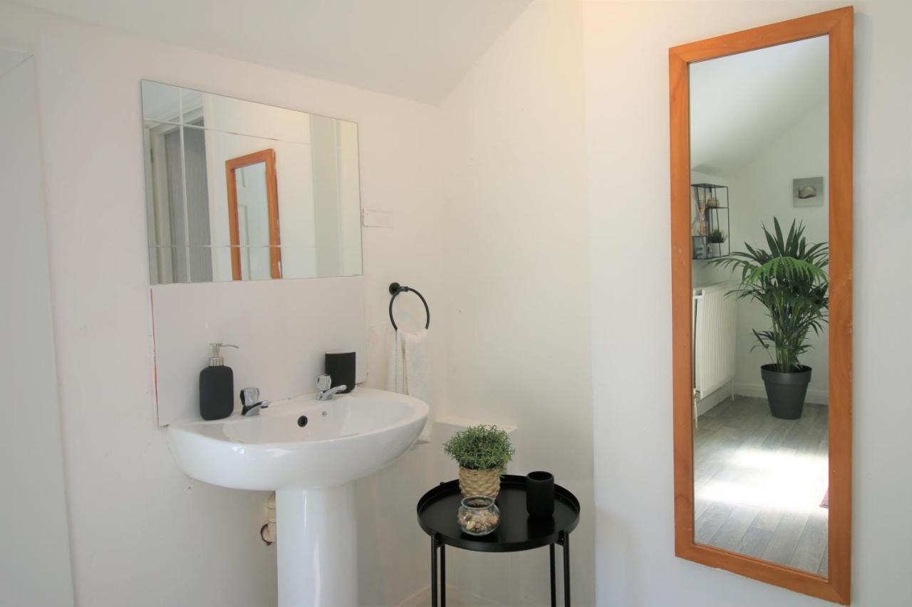 Three Bedroom Townhouse - Free Local Parking - By Property Promise Cardiff Dış mekan fotoğraf