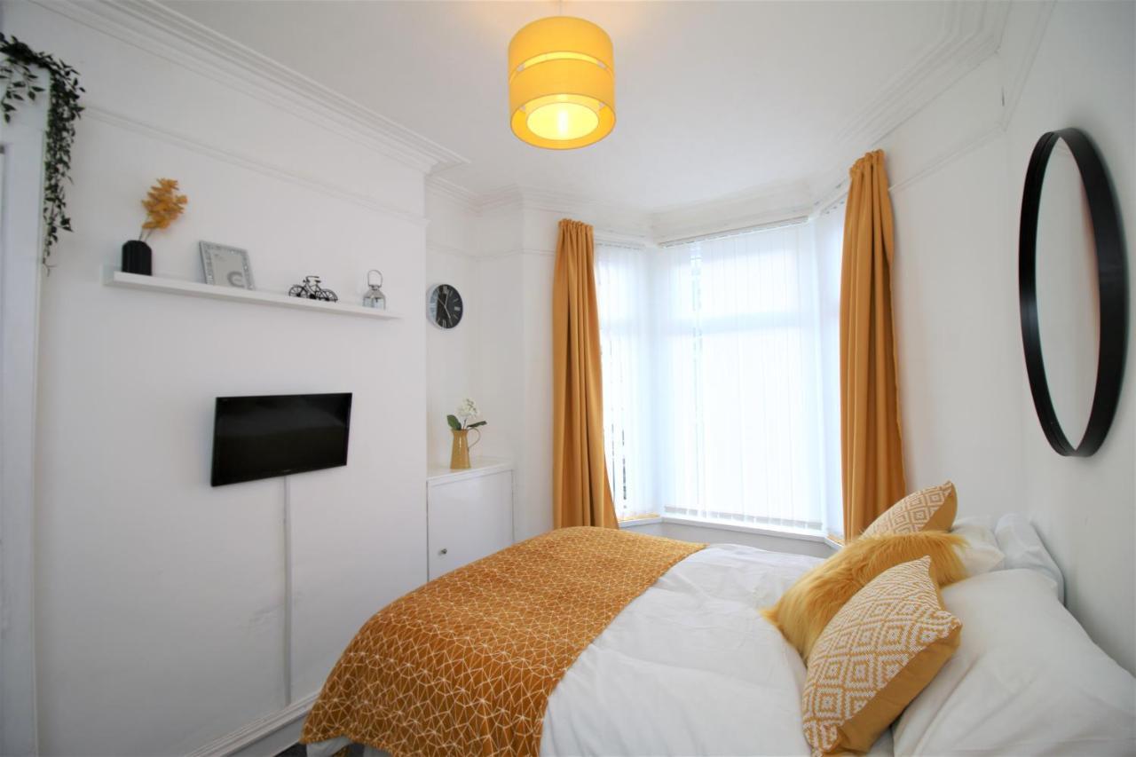 Three Bedroom Townhouse - Free Local Parking - By Property Promise Cardiff Dış mekan fotoğraf