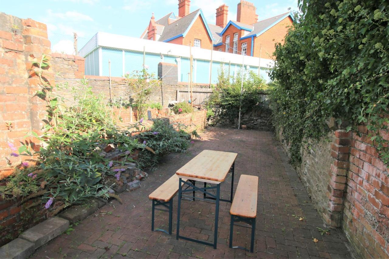 Three Bedroom Townhouse - Free Local Parking - By Property Promise Cardiff Dış mekan fotoğraf